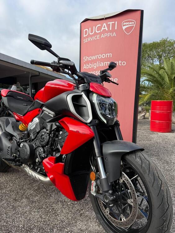Ducati Diavel V4 (2023 - 25) (2)