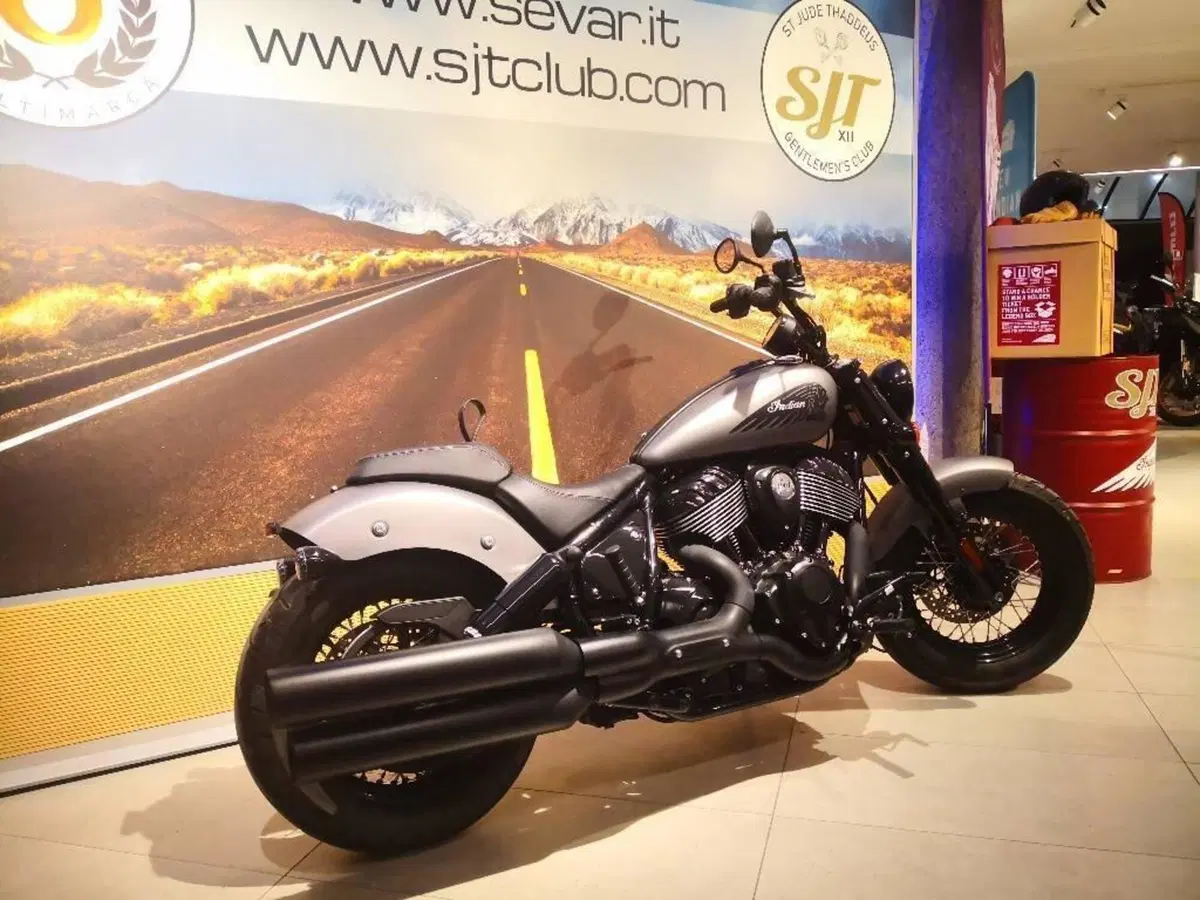 Indian Chief 1890 Bobber Dark Horse (2021 - 26) (6)