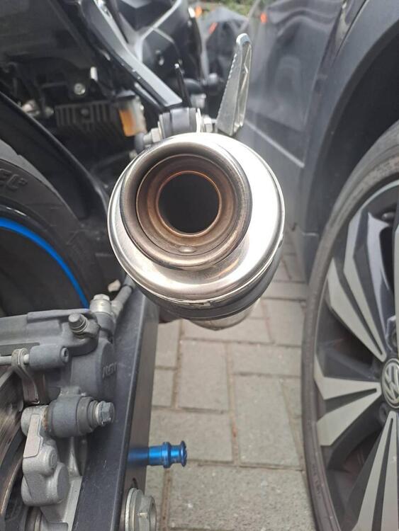 Suzuki GSR 750 ABS (2010 - 17) (5)