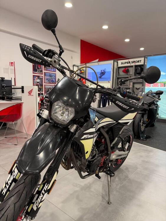 Fantic Motor XMF 125 Motard Performance 4t (2021 - 22) (2)