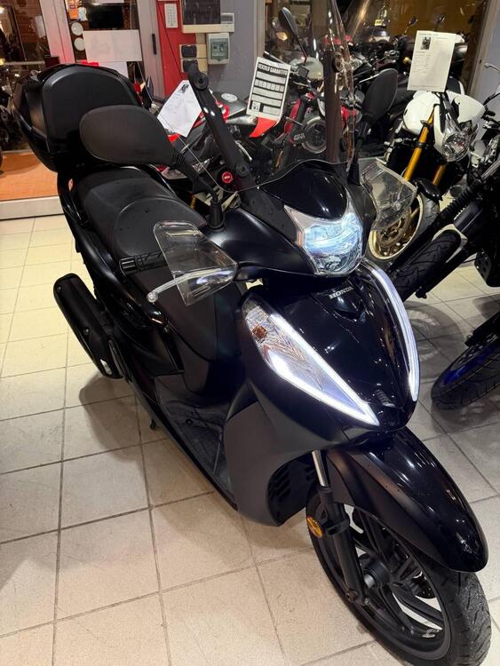 Honda SH 300 i Sport ABS (2018 - 20) (3)