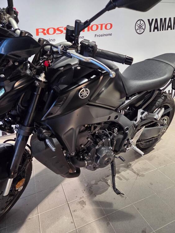 Yamaha MT-09 (2021 - 23) (2)