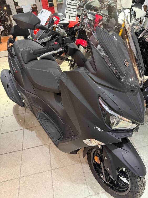 Sym Joymax 300 Z+ (2021 - 24) (2)