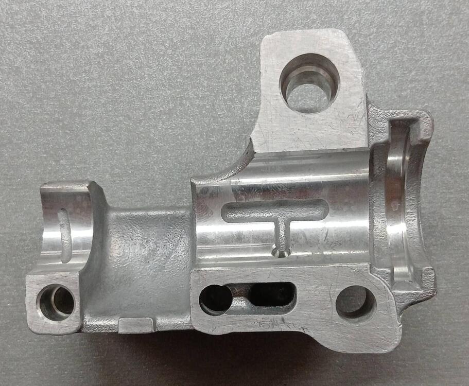 12211MB0771 Supporto albero a camme VF750 Honda (2)