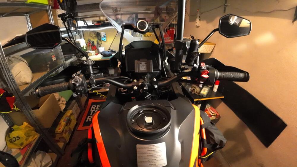 KTM 1290 Super Adventure S (2021) (4)