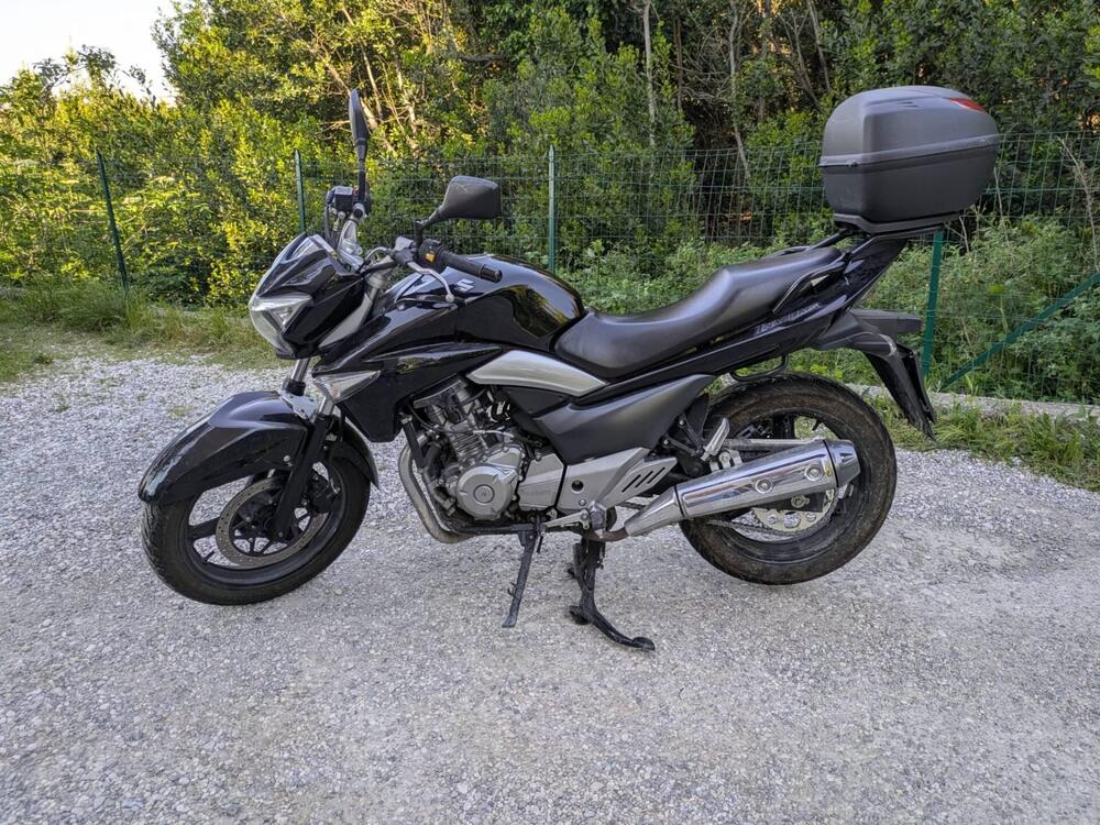 Suzuki Inazuma 250 Plus (2012 - 16) (2)