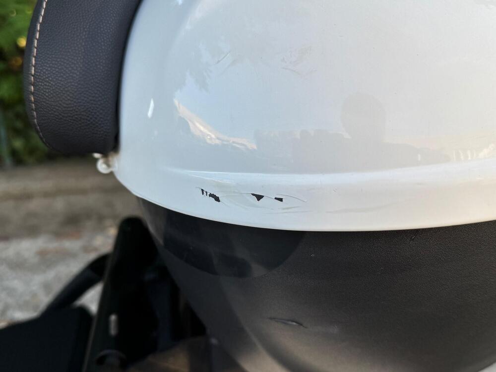 Piaggio MP3 300 Sport (2010 - 11) (5)