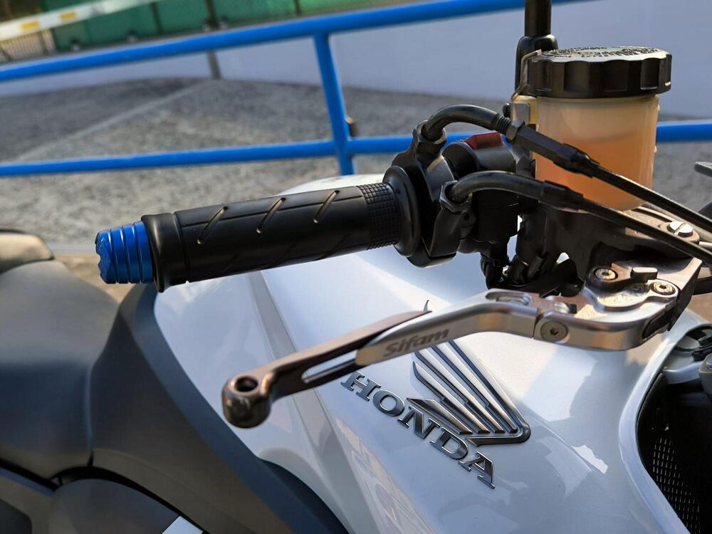 Honda CB 1000 R (2008 - 10) (3)