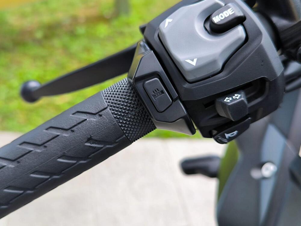 Suzuki GSX-8R (2024 - 25) (4)