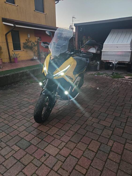 Honda X-ADV 750 Adventure (2025) (3)