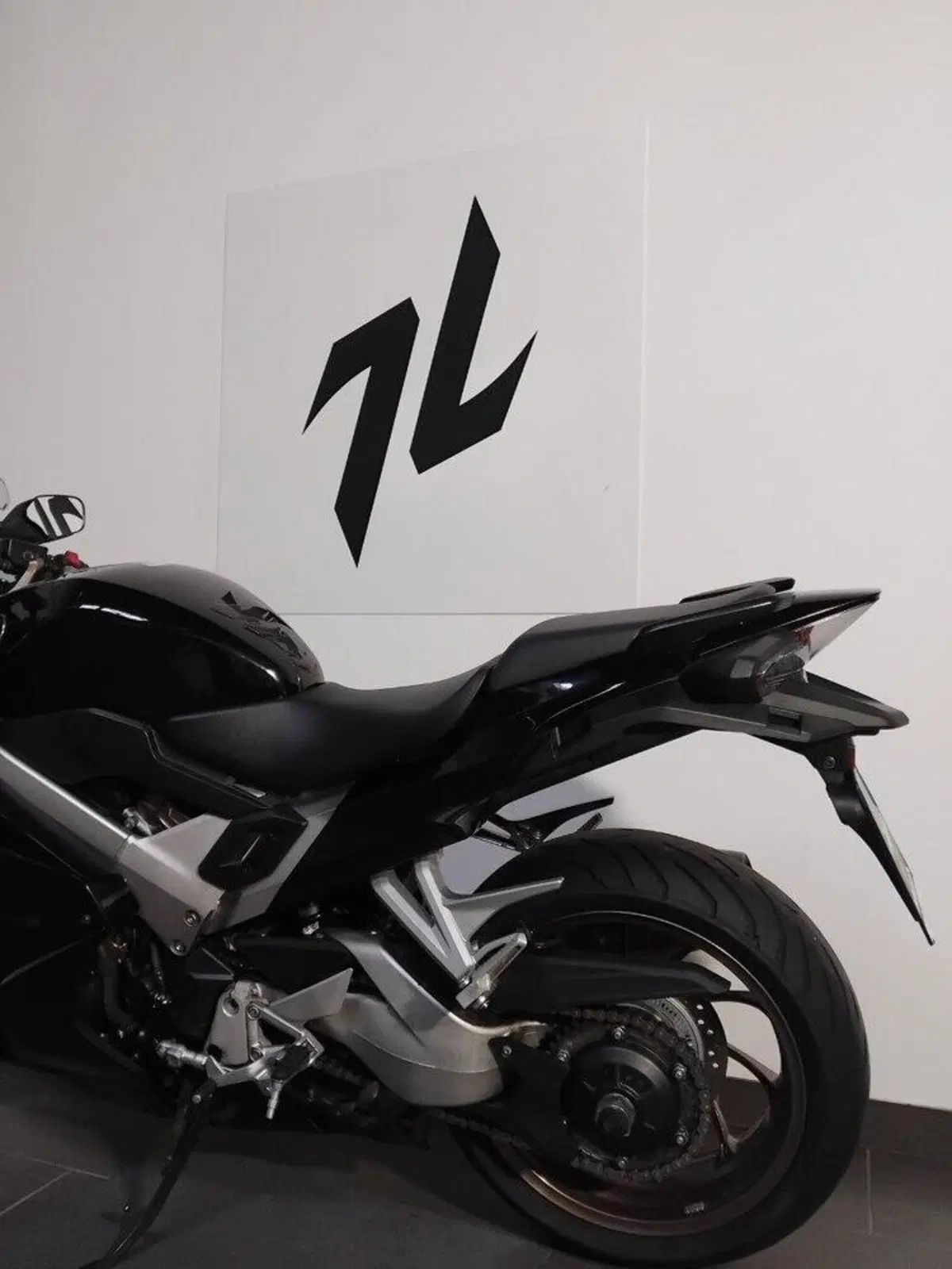 Honda VFR 800 F (2014 - 16) (2)