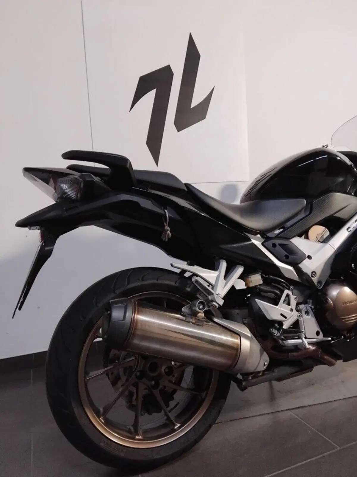 Honda VFR 800 F (2014 - 16) (6)