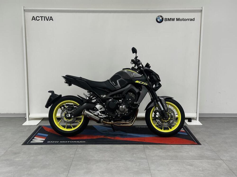 Yamaha MT-09 (2017 - 20) (2)
