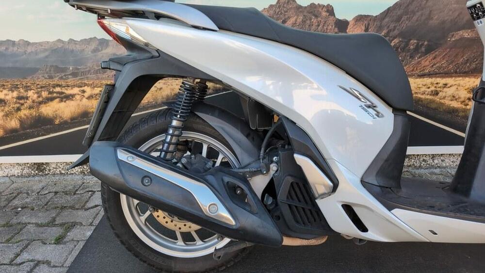 Honda SH 150 i ABS (2013 - 16) (4)