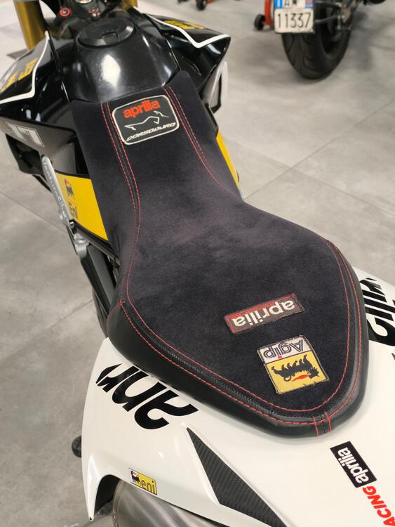 Aprilia Dorsoduro 750 ABS (2009 - 17) (2)