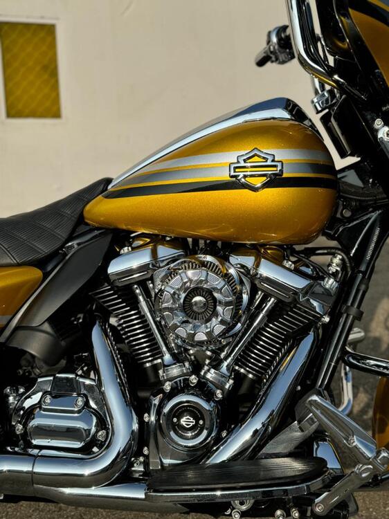 Harley-Davidson 107 Street Glide Special (2017 - 19) - FLHXS (5)