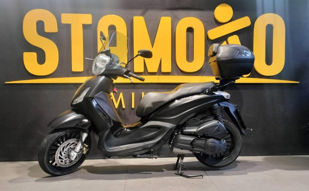 Piaggio Beverly 300 i.e. ABS-ASR (2016 - 20) (4)