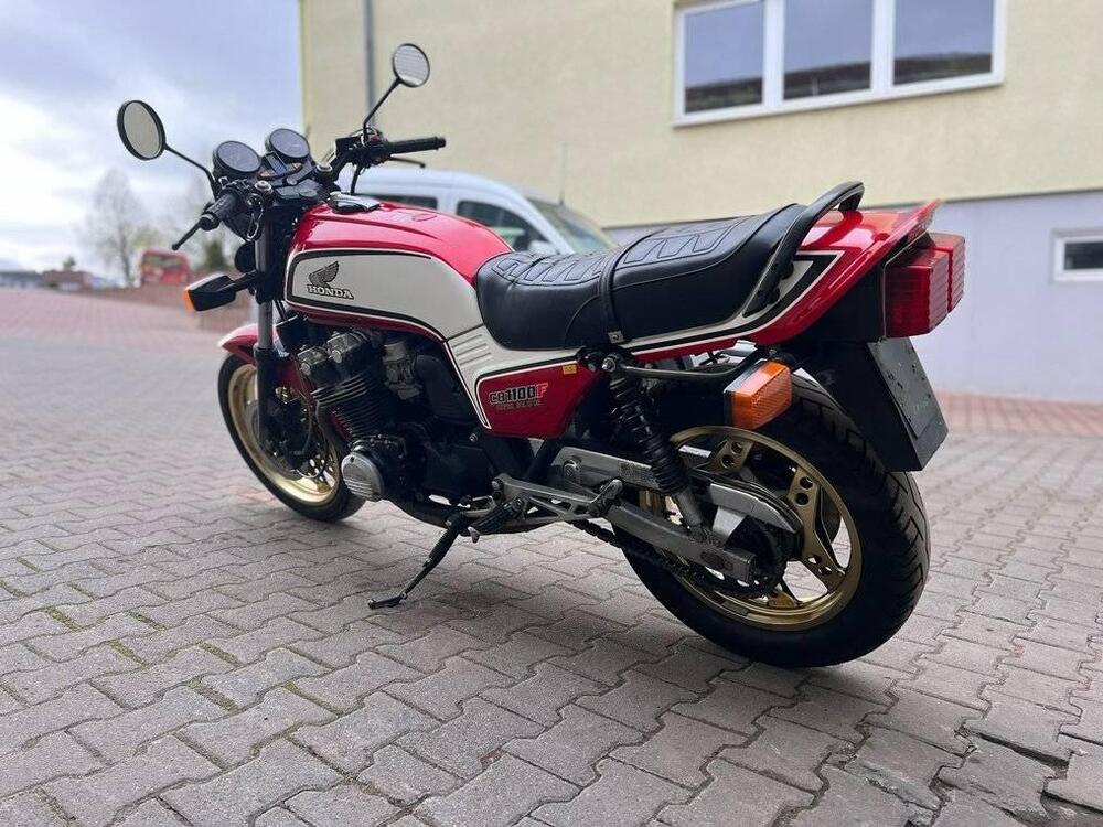 Honda CB1100F (4)