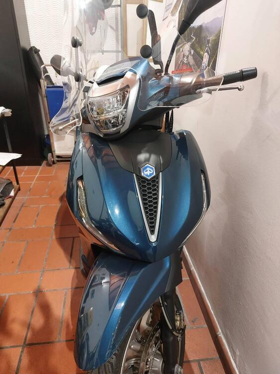Piaggio Beverly 300 ABS-ASR (2021 - 25)