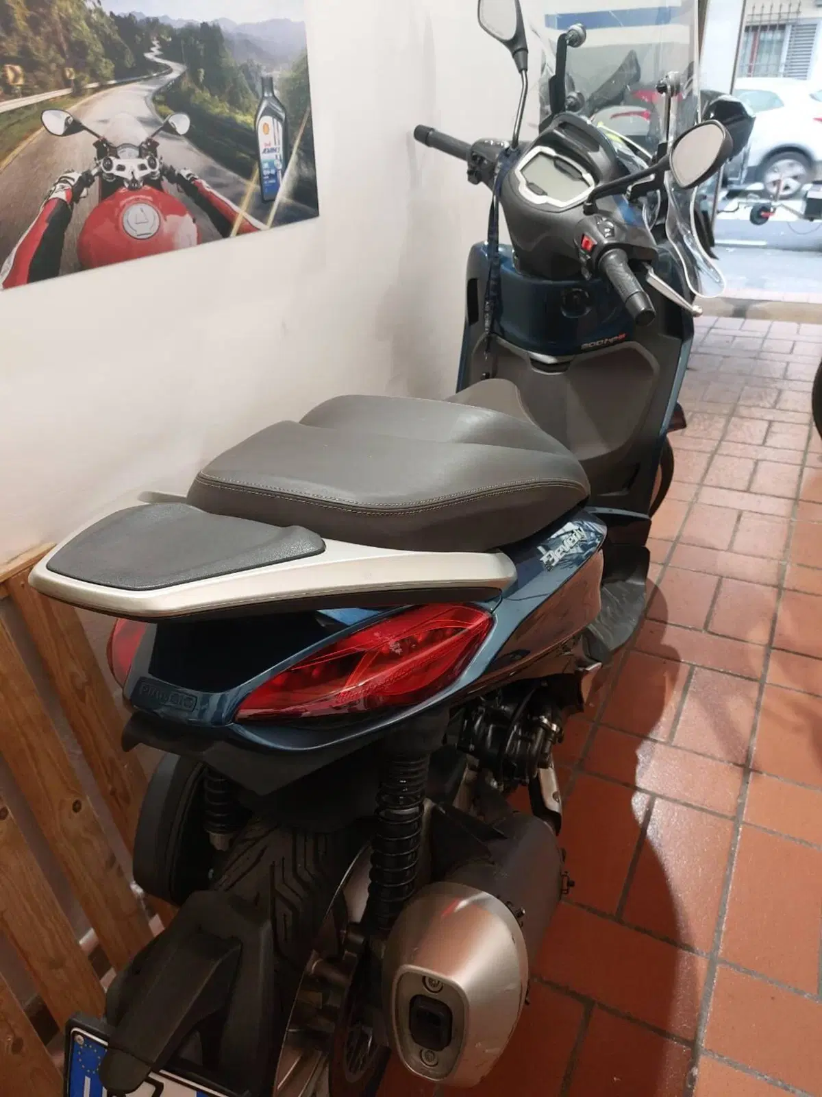 Piaggio Beverly 300 ABS-ASR (2021 - 25) (3)
