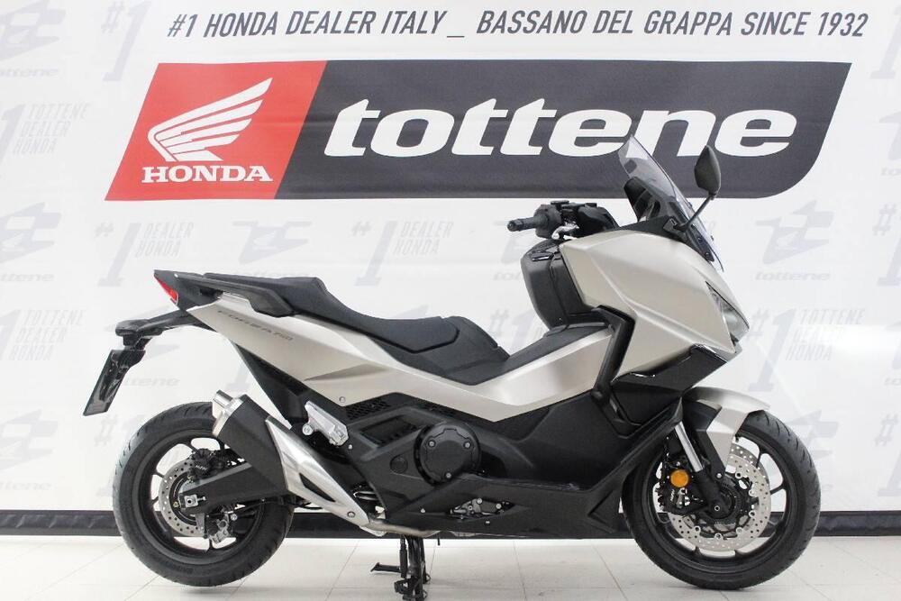 Honda Forza 750 (2025)