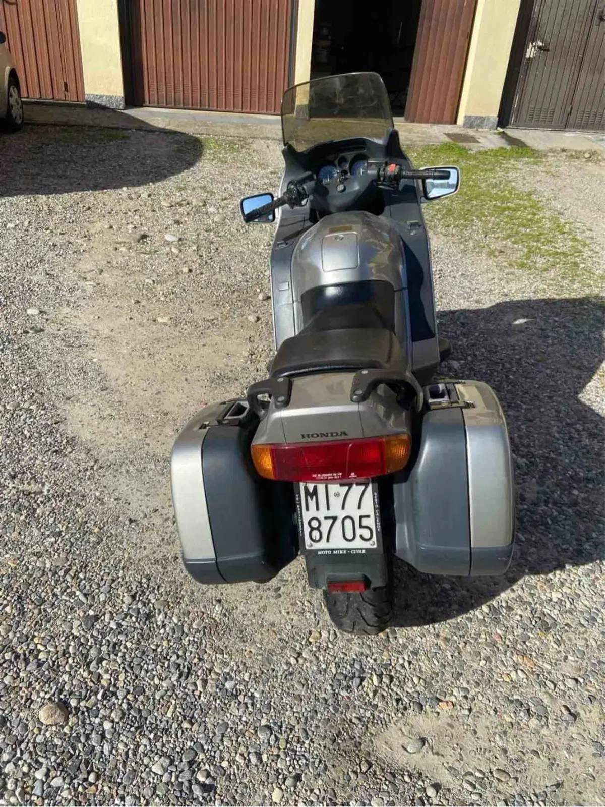 Honda 1100 pan european (4)