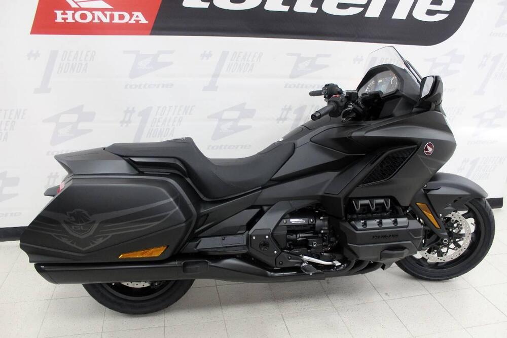 Honda GL 1800 Gold Wing 50° Anniversario (2025) (2)