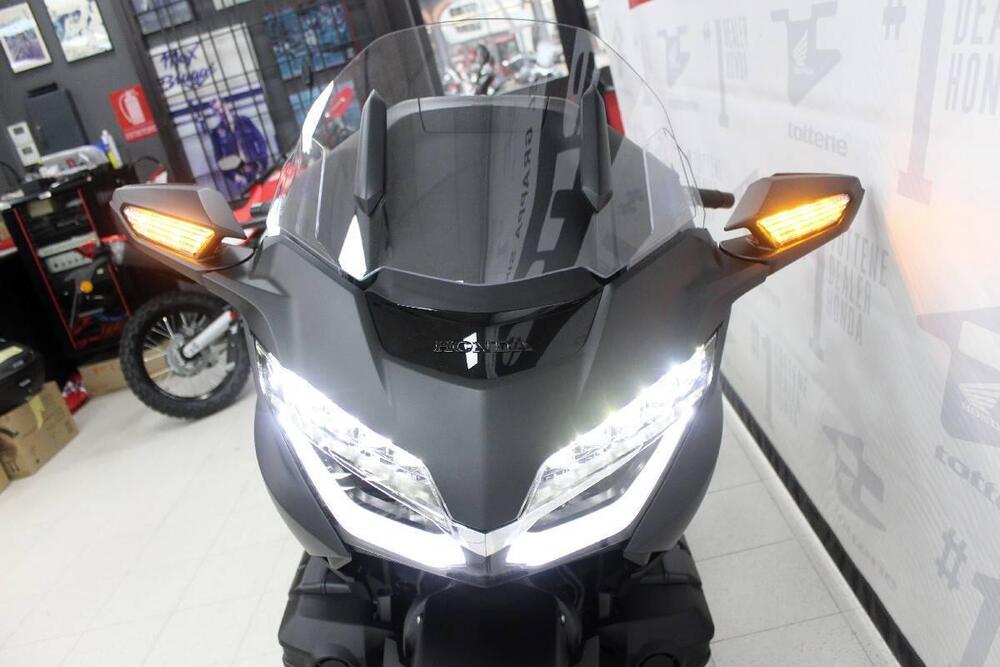 Honda GL 1800 Gold Wing 50° Anniversario (2025) (4)