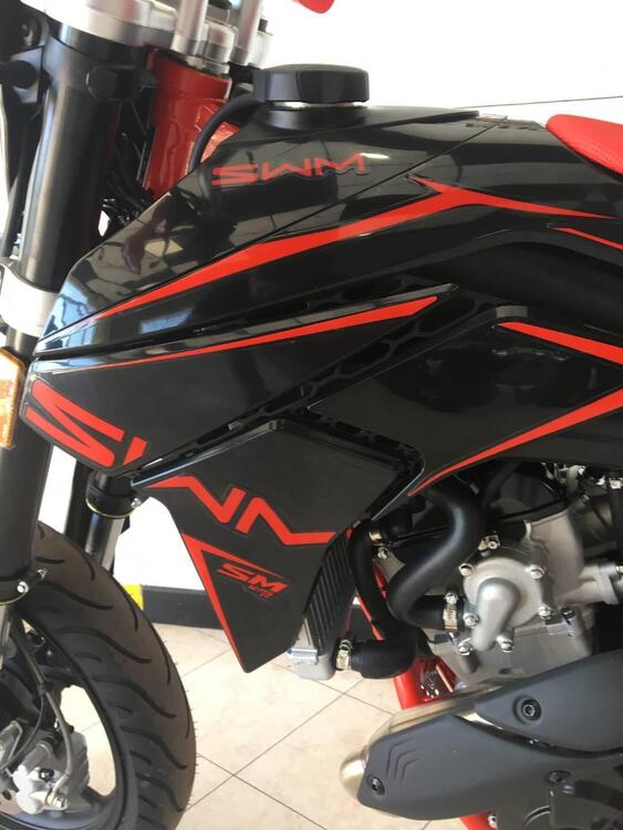 Swm SM 125 R (2025 - 26) (4)