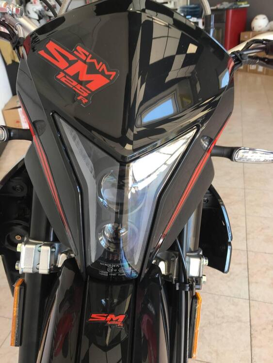 Swm SM 125 R (2025 - 26) (5)