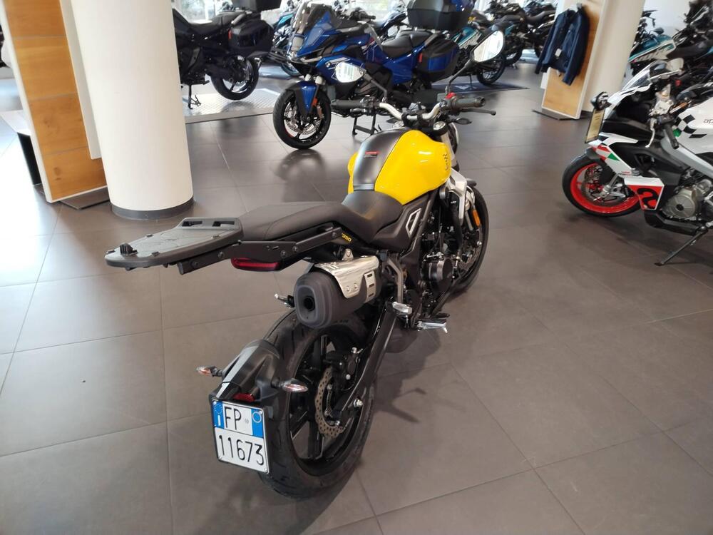 Voge Trofeo 350AC (2022 - 25) (5)