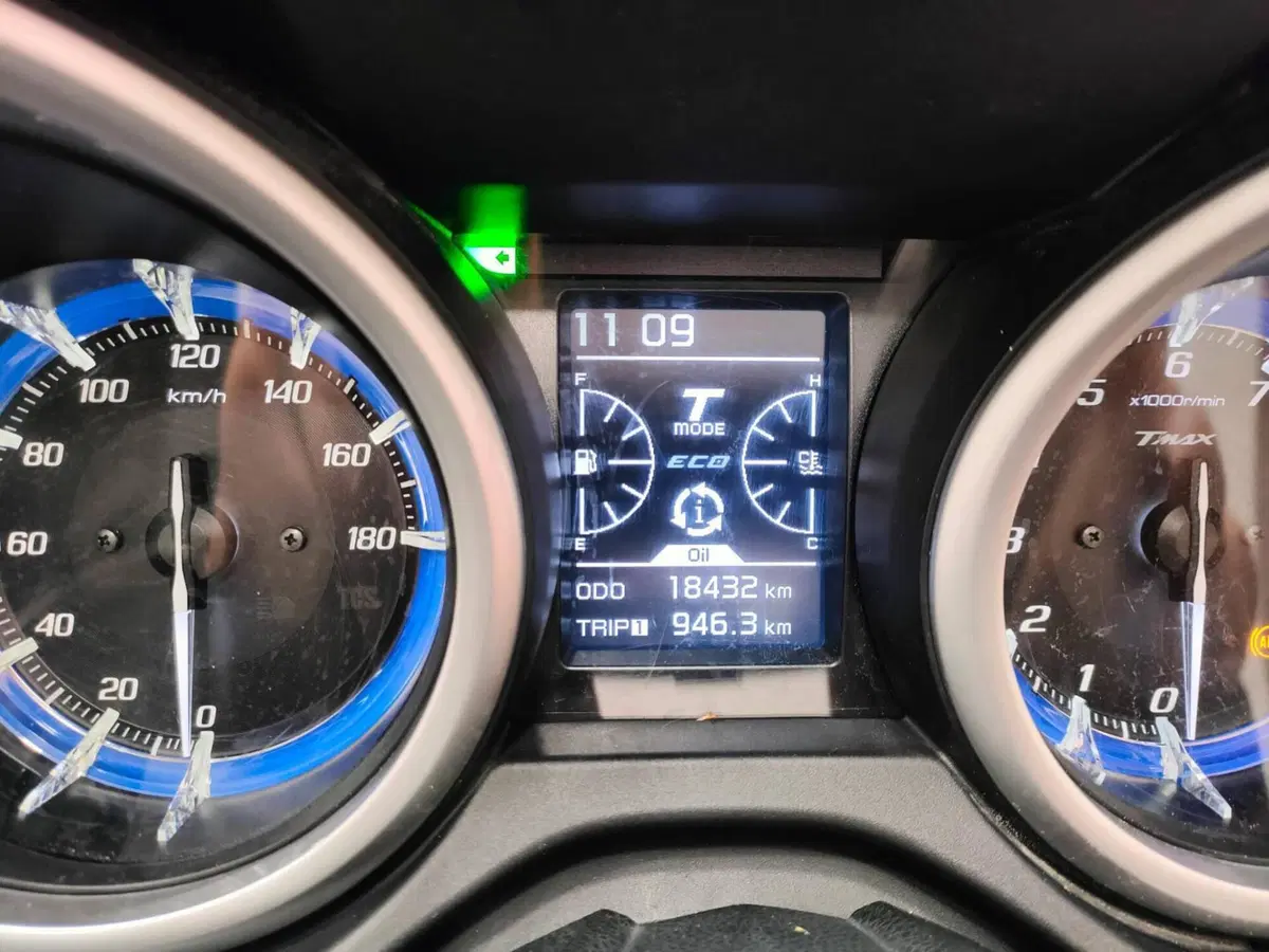 Yamaha T-Max 530 SX (2017 - 19) (10)