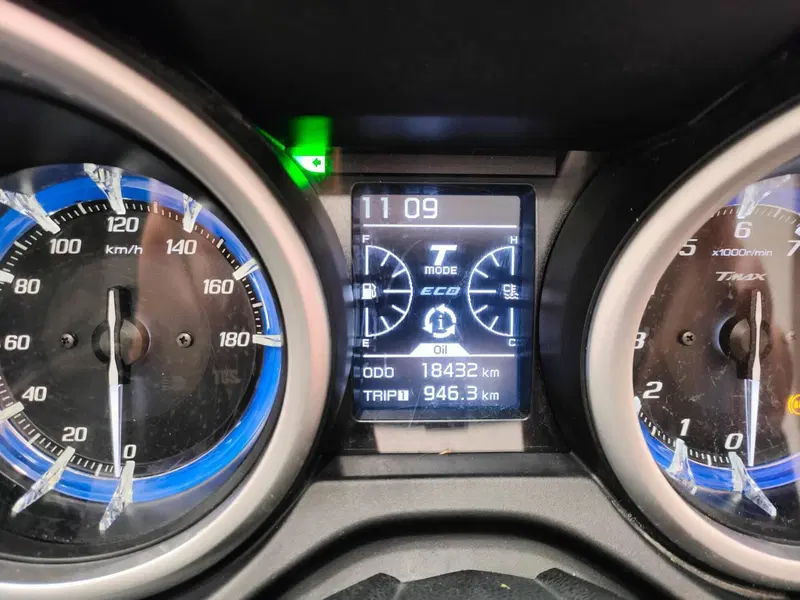 Yamaha T-Max 530 SX (2017 - 19) (10)