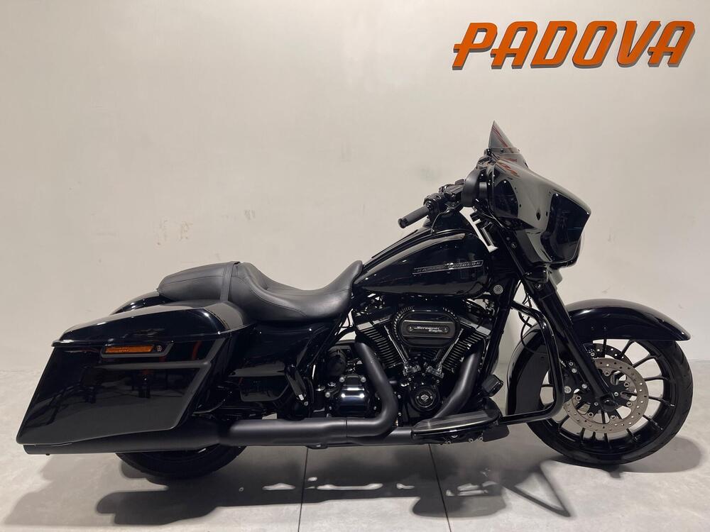 Harley-Davidson 107 Street Glide Special (2017 - 19) - FLHXS (2)