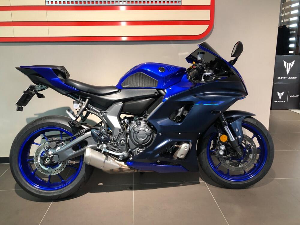 Yamaha YZF R7 (2021 - 25)