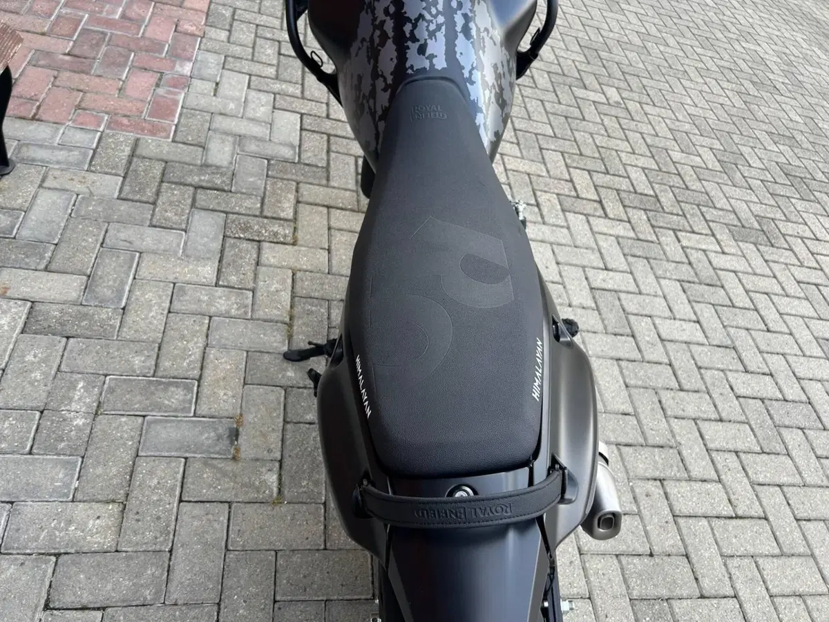 Royal Enfield Himalayan 450 Mana Black (2026) (9)