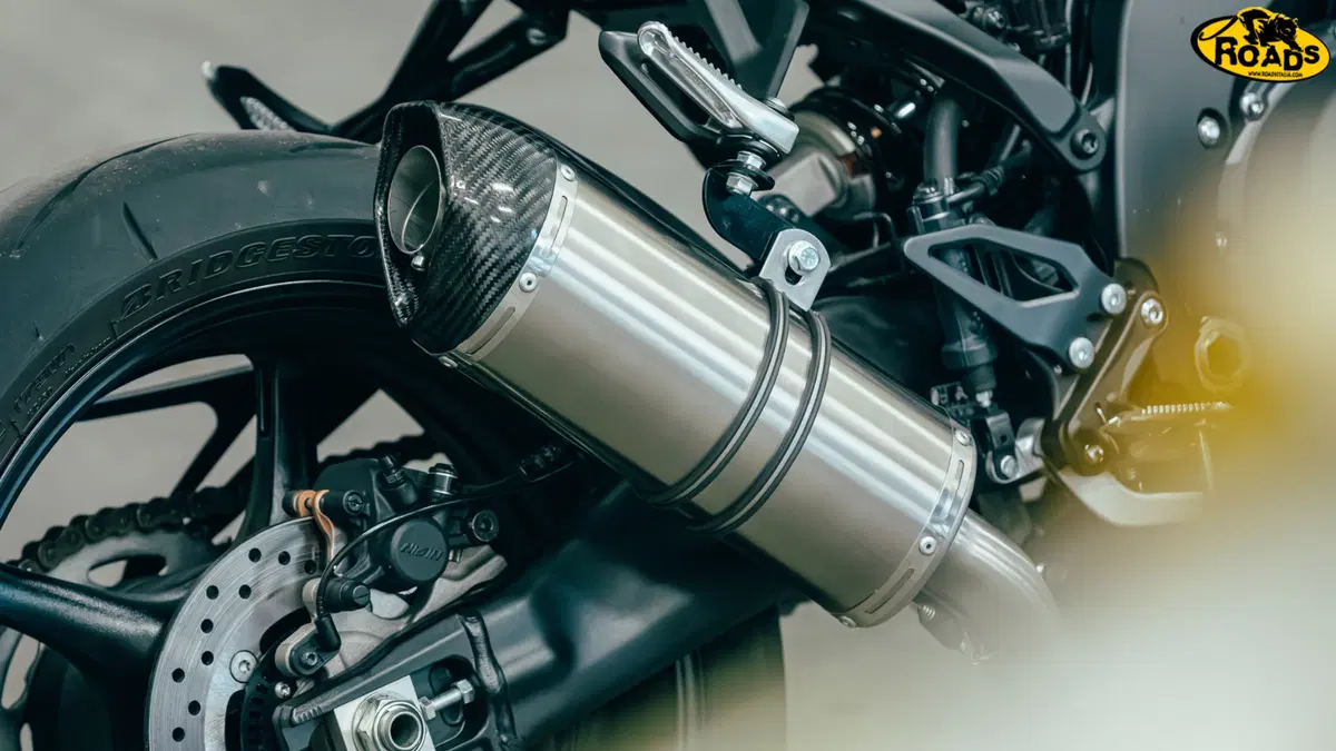 Scarichi Roadsitalia per Yamaha R9: caratteristiche e prezzo (3)