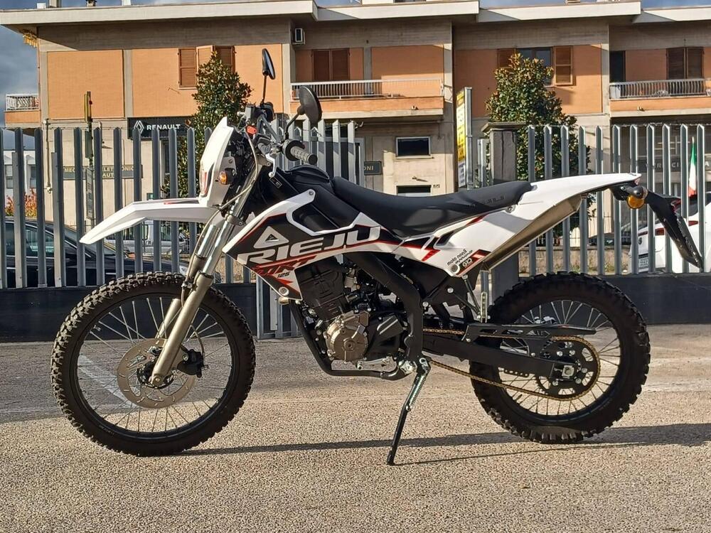 Rieju MRT 125 LC (2023 - 25) (2)