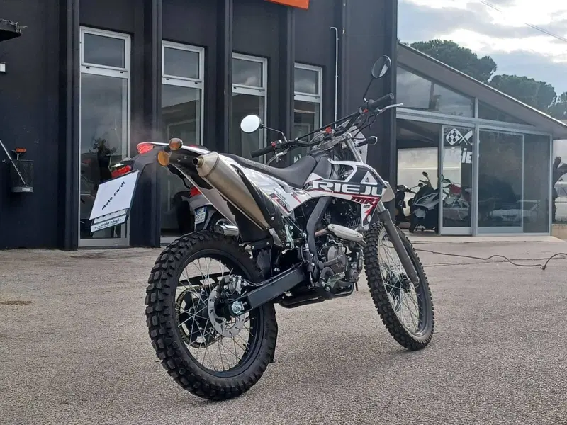 Rieju MRT 125 LC (2023 - 25) (6)