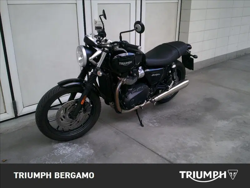 Triumph Street Twin 900 (2016) (3)