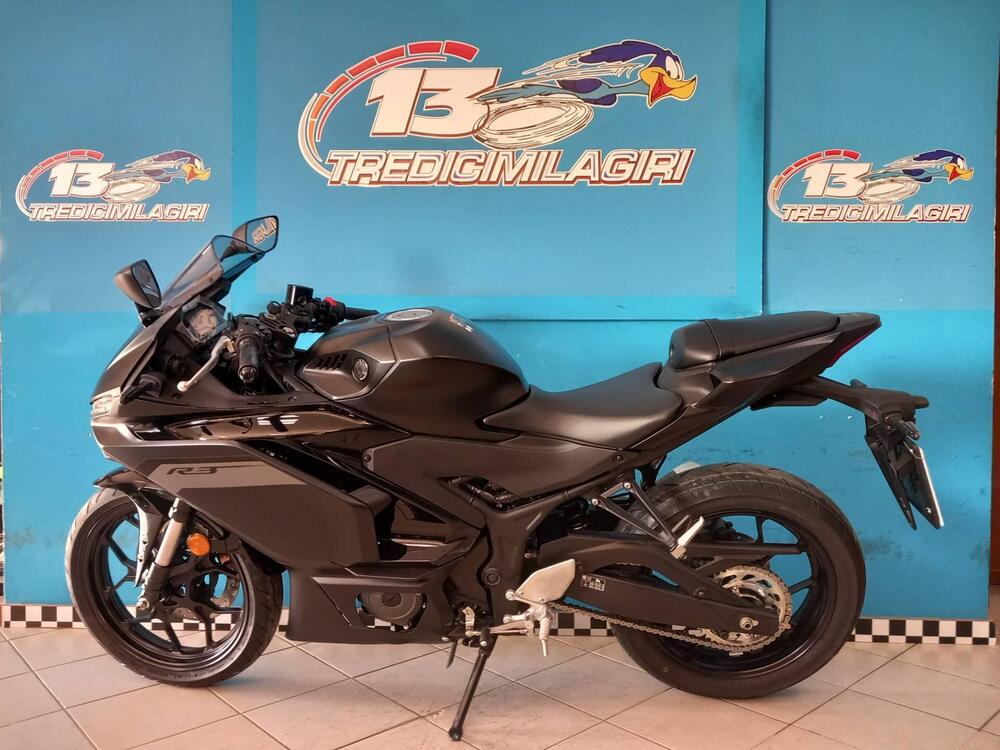 Yamaha YZF R3 (2025) (4)