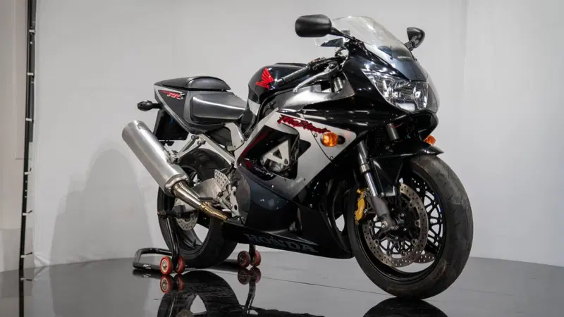 Honda CBR 929 RR FIREBLADE (9)
