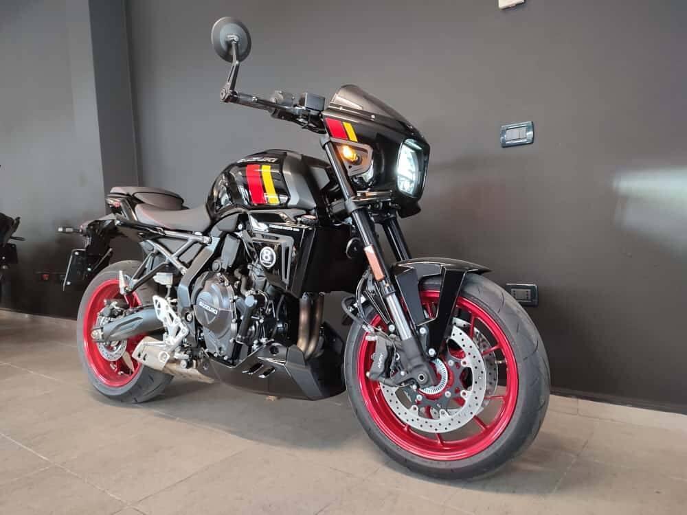 Suzuki GSX-8TT (2025) (4)