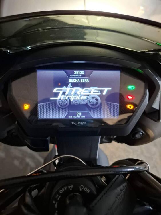 Triumph Street Triple RS (2020 - 22) (3)