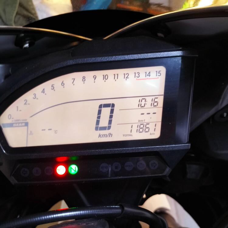 Honda CBR 1000 RR Fireblade (2012 - 16) (4)