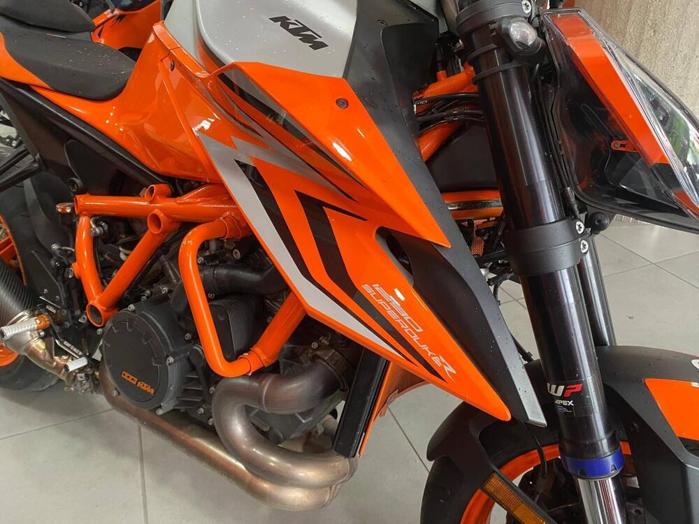 KTM 1290 Super Duke R (2022 - 23) (5)