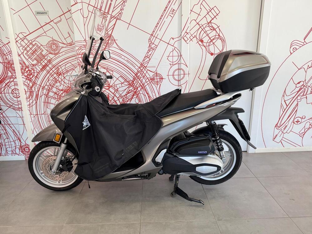 Honda SH 350 (2021 - 24) (4)