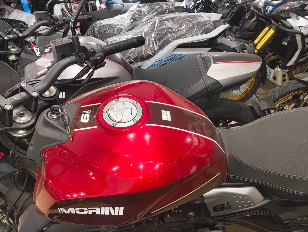 Moto Morini SEIEMMEZZO STR (2022 - 25) (4)