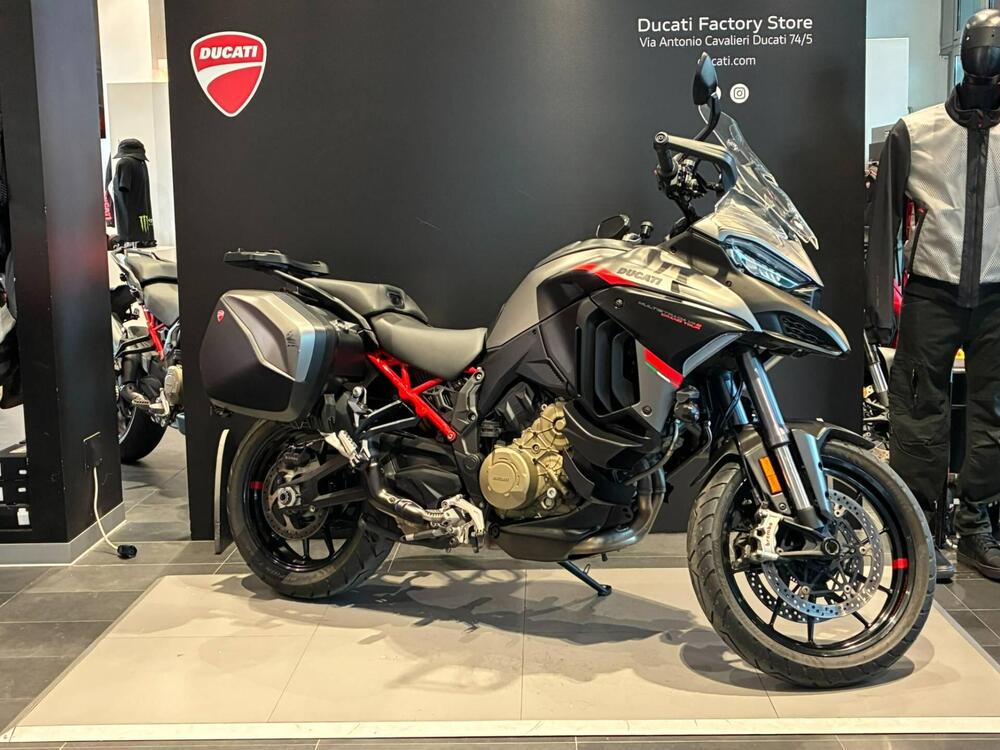 Ducati Multistrada V4 S Grand Tour (2024)