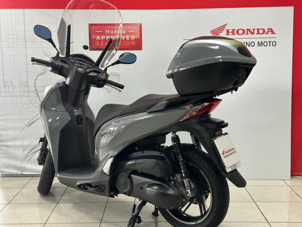 Honda SH 300 i ABS (2016 - 20) (4)